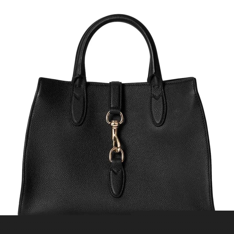 G*u*i shopping bags